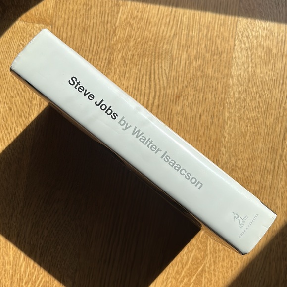 Steve Jobs by Walter Isaacson Hardback Book - Picture 2 of 7